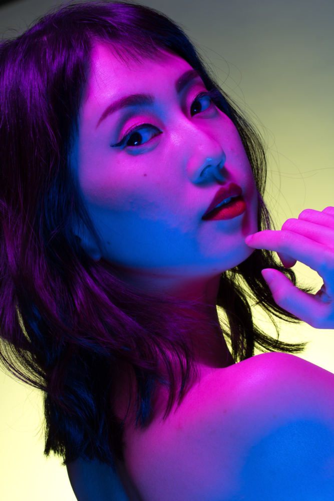 Sonya with gels in the PICZ Studio